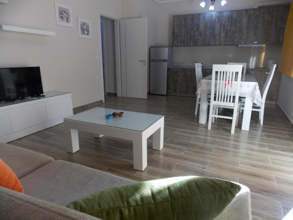 Coastline Apartments Sarande Exterior photo