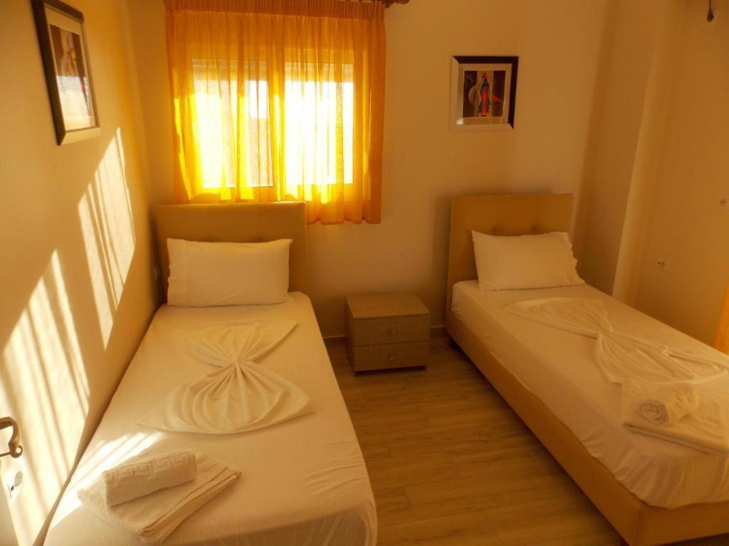 Coastline Apartments Sarande Exterior photo